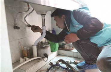 马桶维修 安装洗手盆下水管更换软管维修水龙头 _2