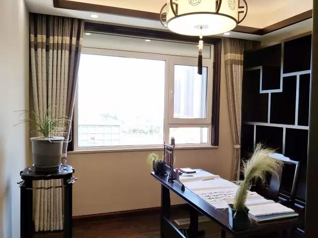 专业定做办公室窗帘和家庭窗帘_10