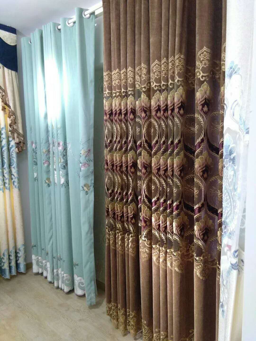 安装窗帘 定做墙布 墙纸 承接各种窗帘_4