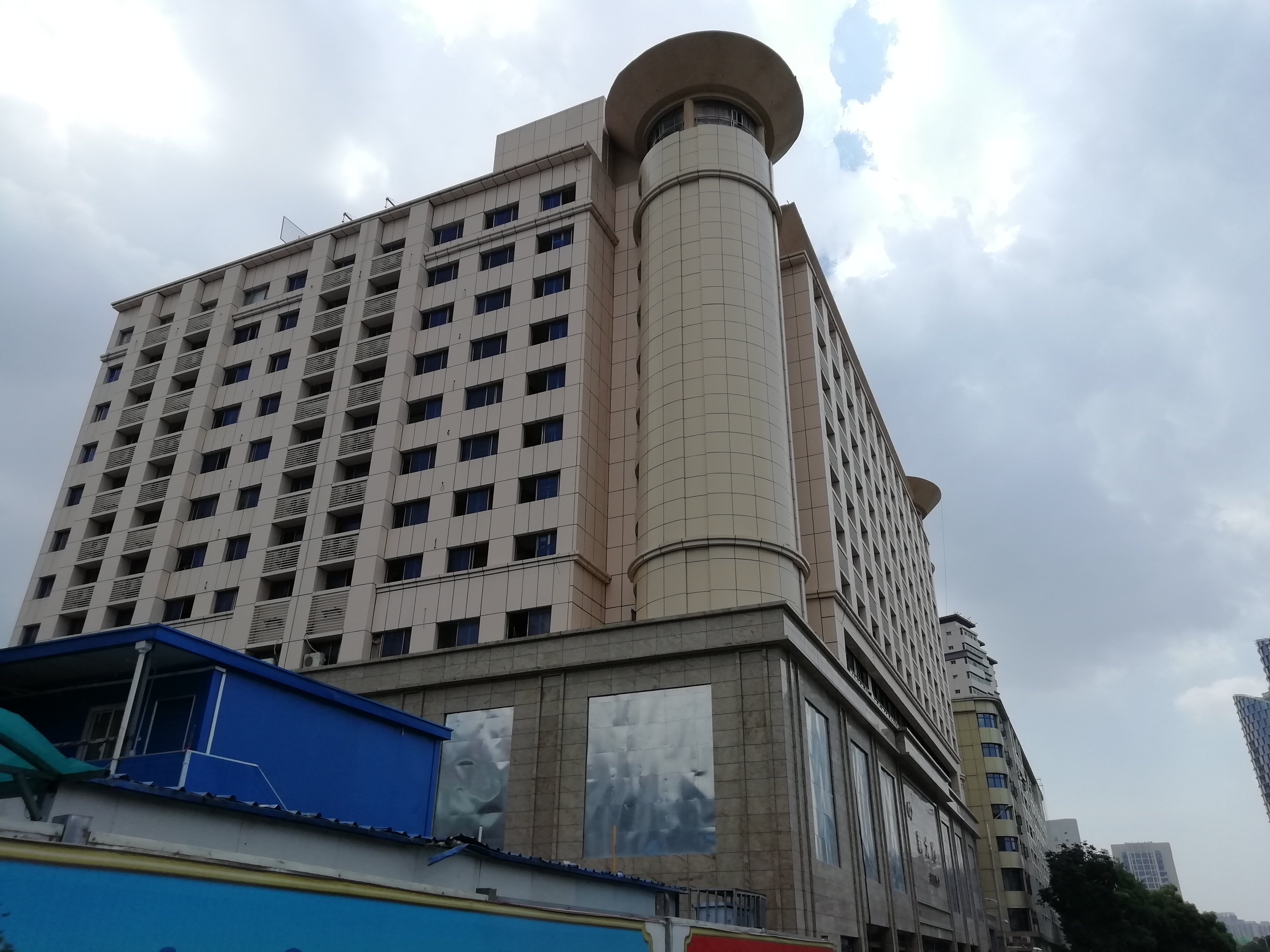 八一广场永叔路地铁口长租短住包水