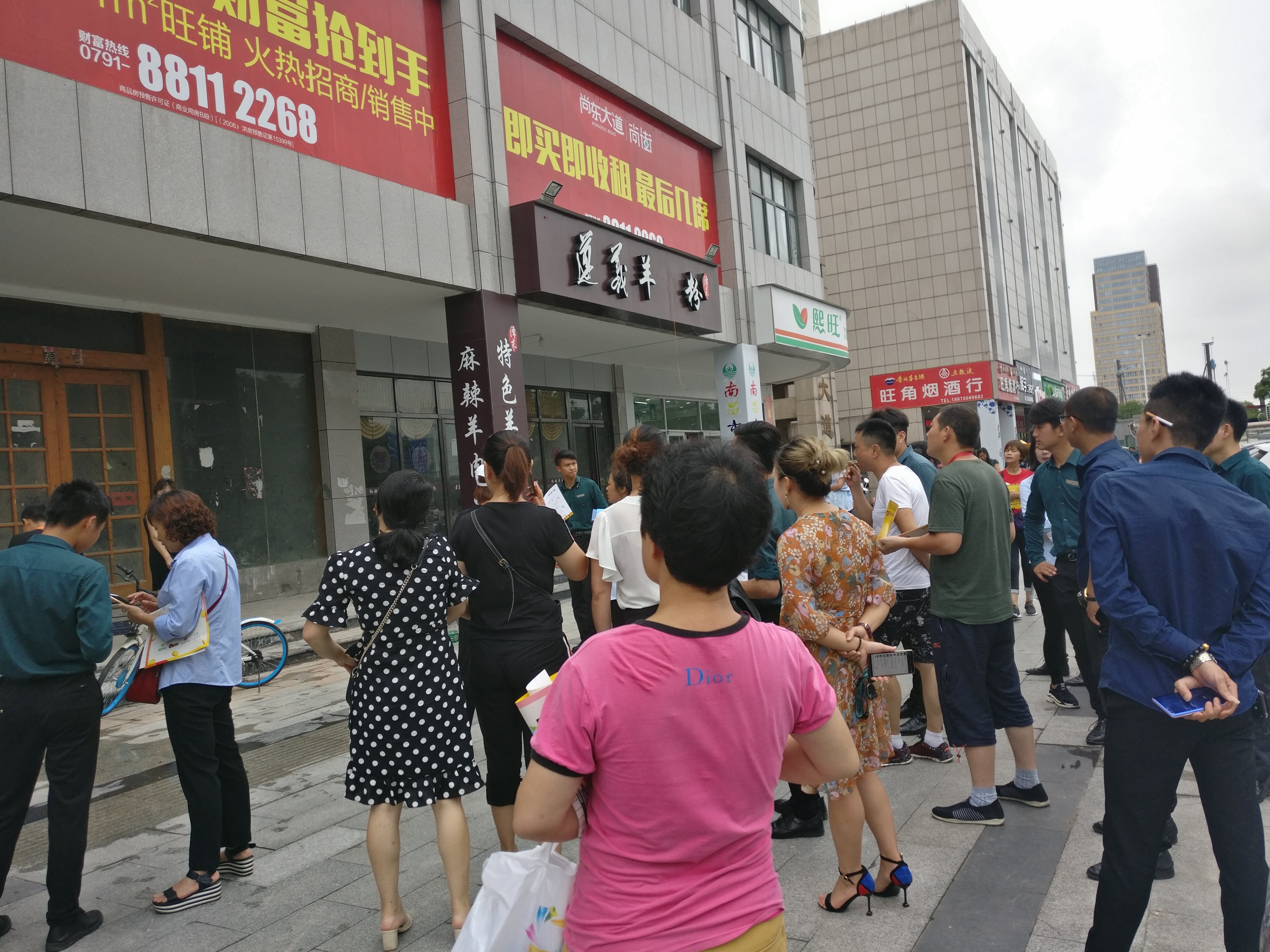 房东直租——好地段,大门头商铺