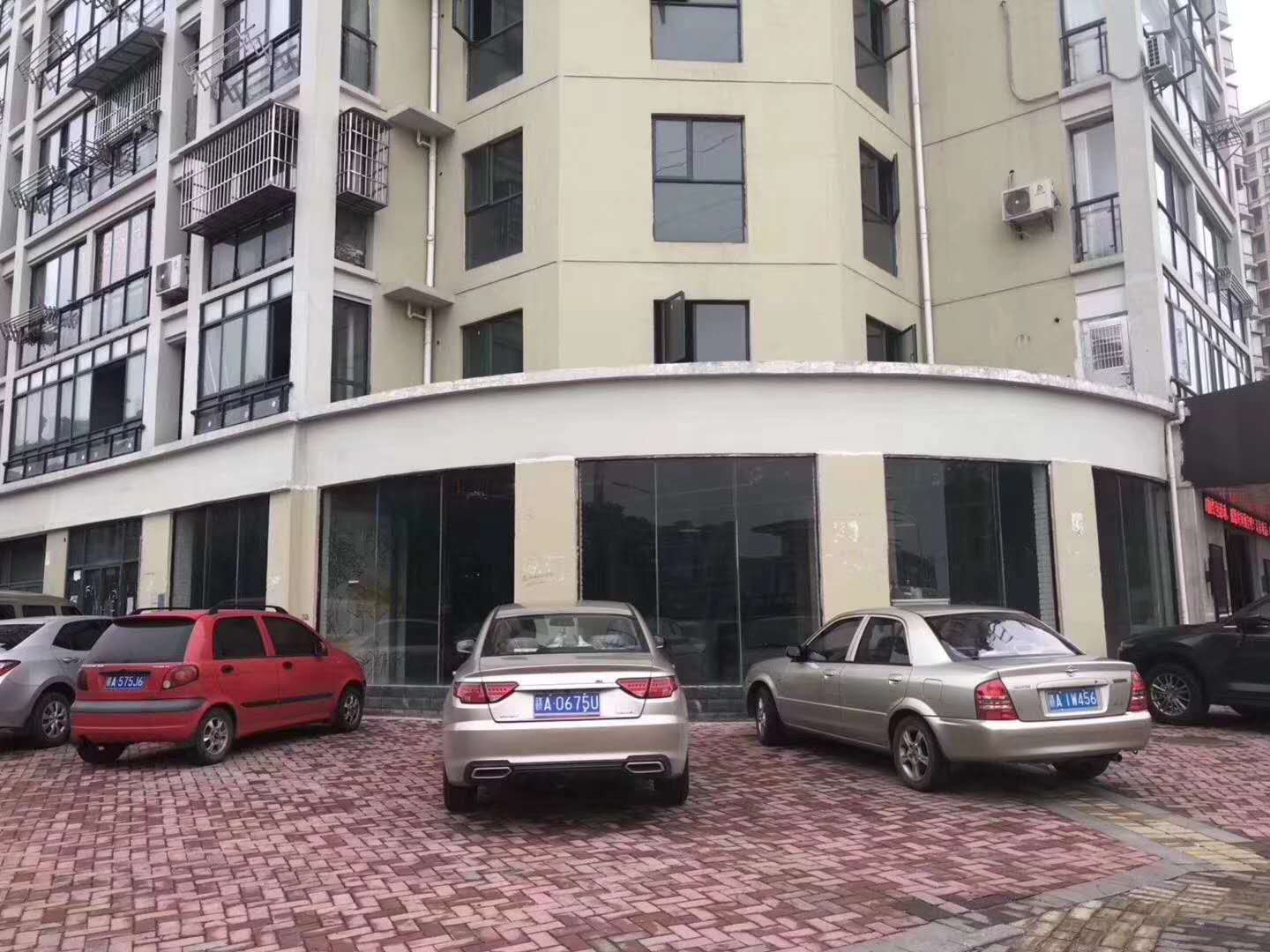 沃爾瑪對面商鋪出售一手現鋪