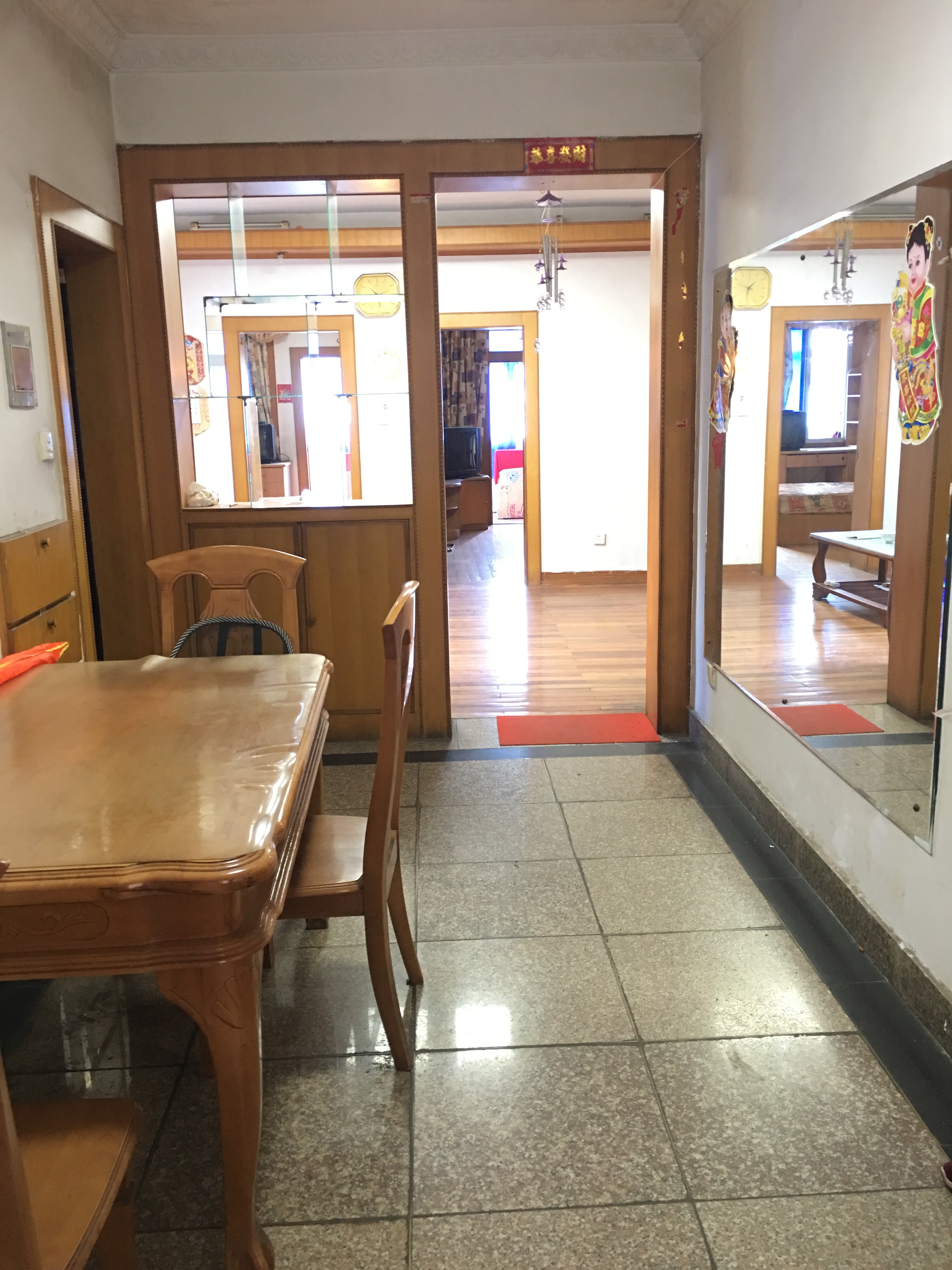 系马桩派出所2室2厅4楼精装全带1600元
