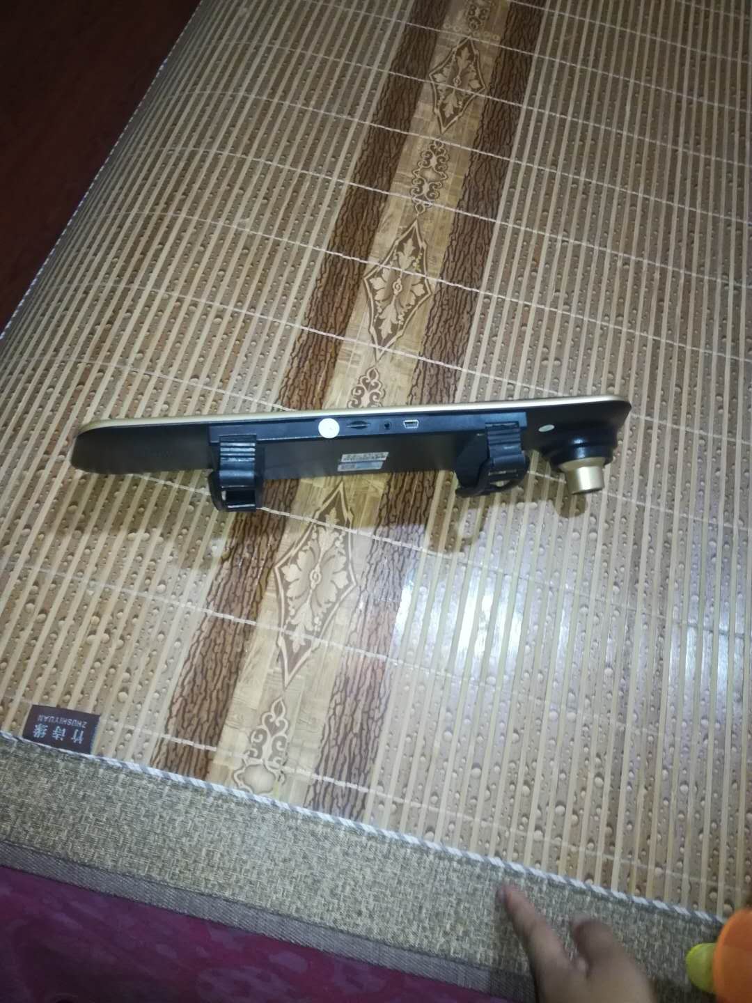 送行车记录仪了