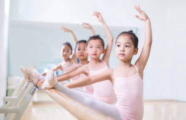为什么学中国舞，因为它可以体现中国的美_1
