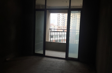 湾上首座高层电梯房 超低单价仅售8400元_1
