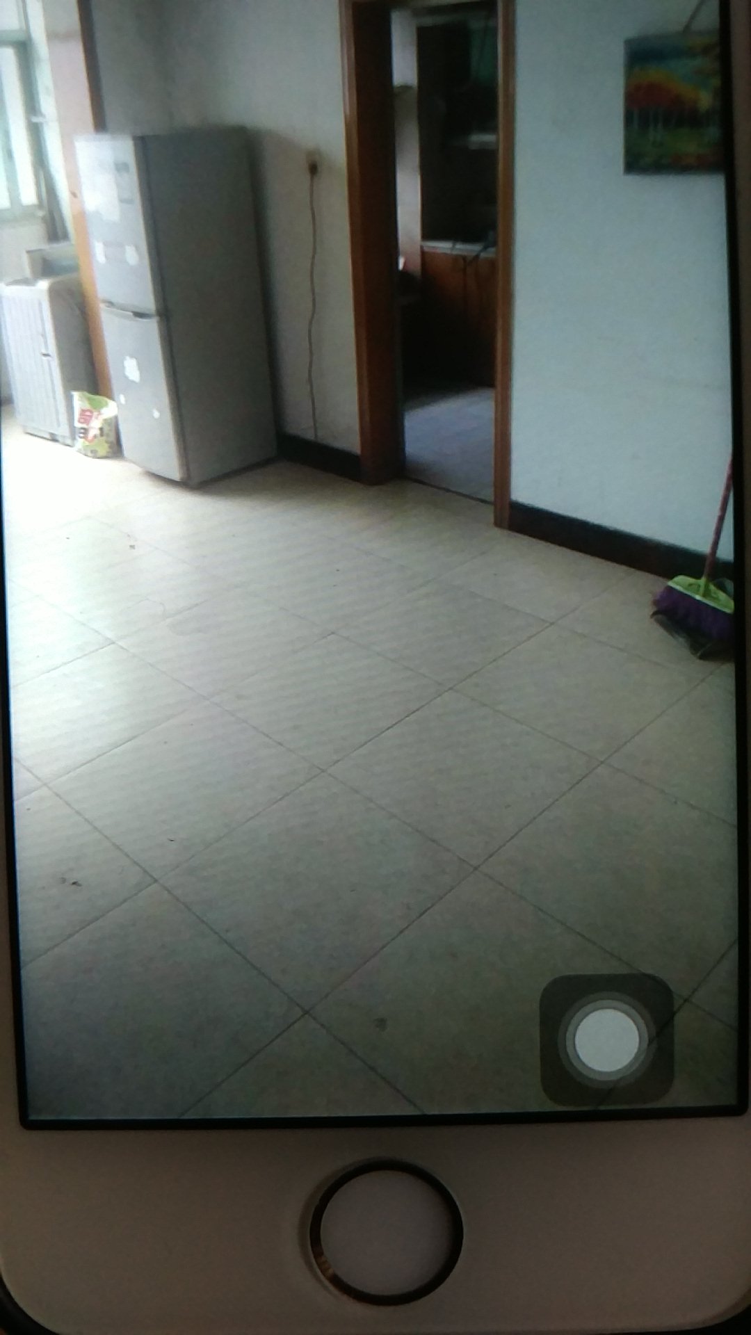 红谷滩昌北沙井小区阳光春天酒店隔