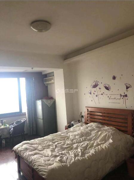 沃尔玛楼上精装公寓诚租 可办公可住家
