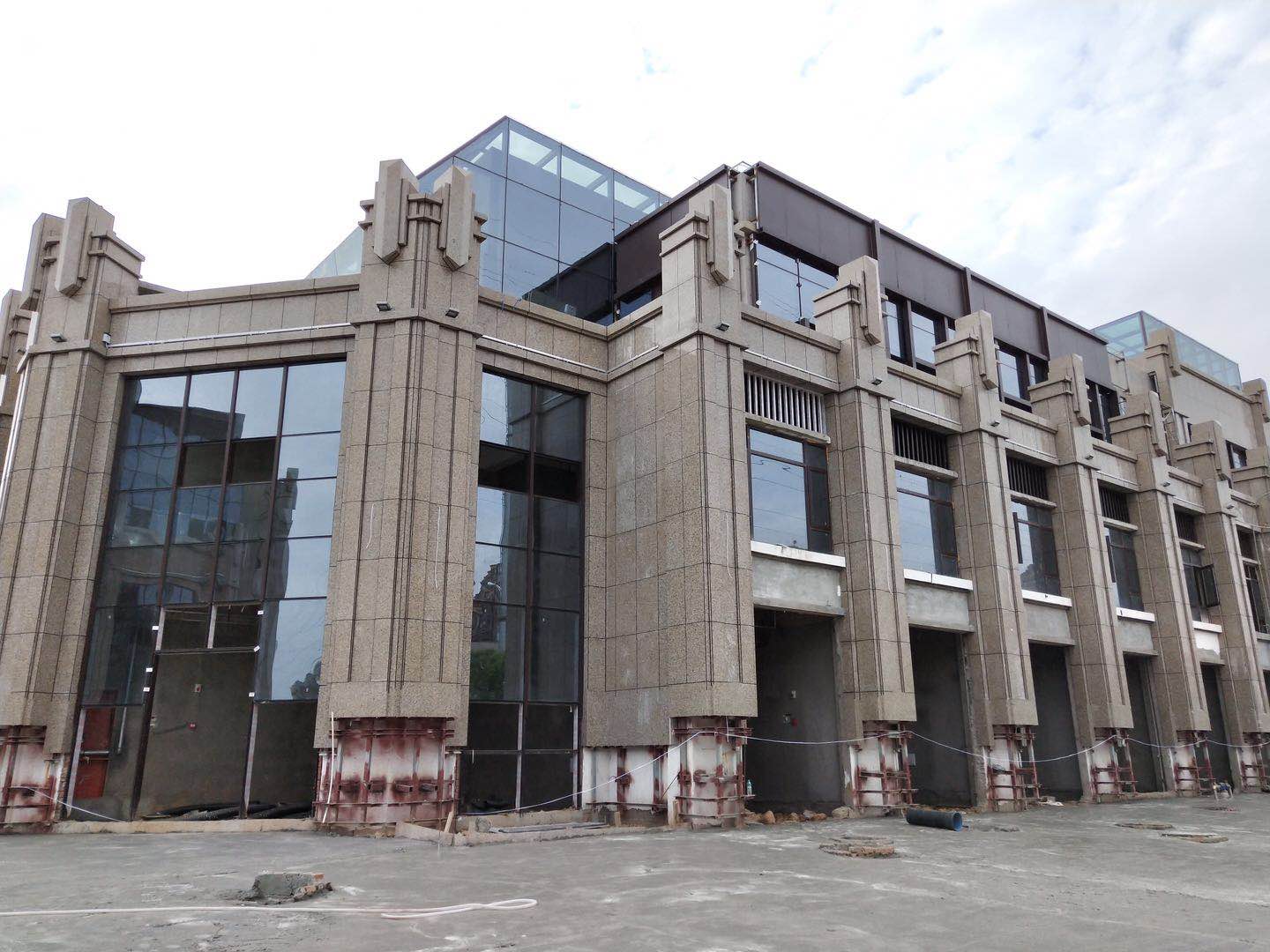 象湖中心商圈 一楼沿街商铺 回报率高达5个点