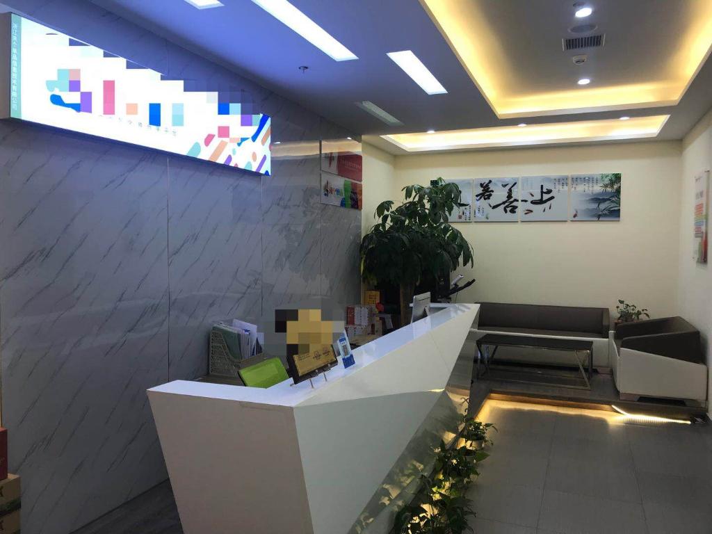 莱蒙都会 地铁口旁 东南端户通水户型 行业不限制
