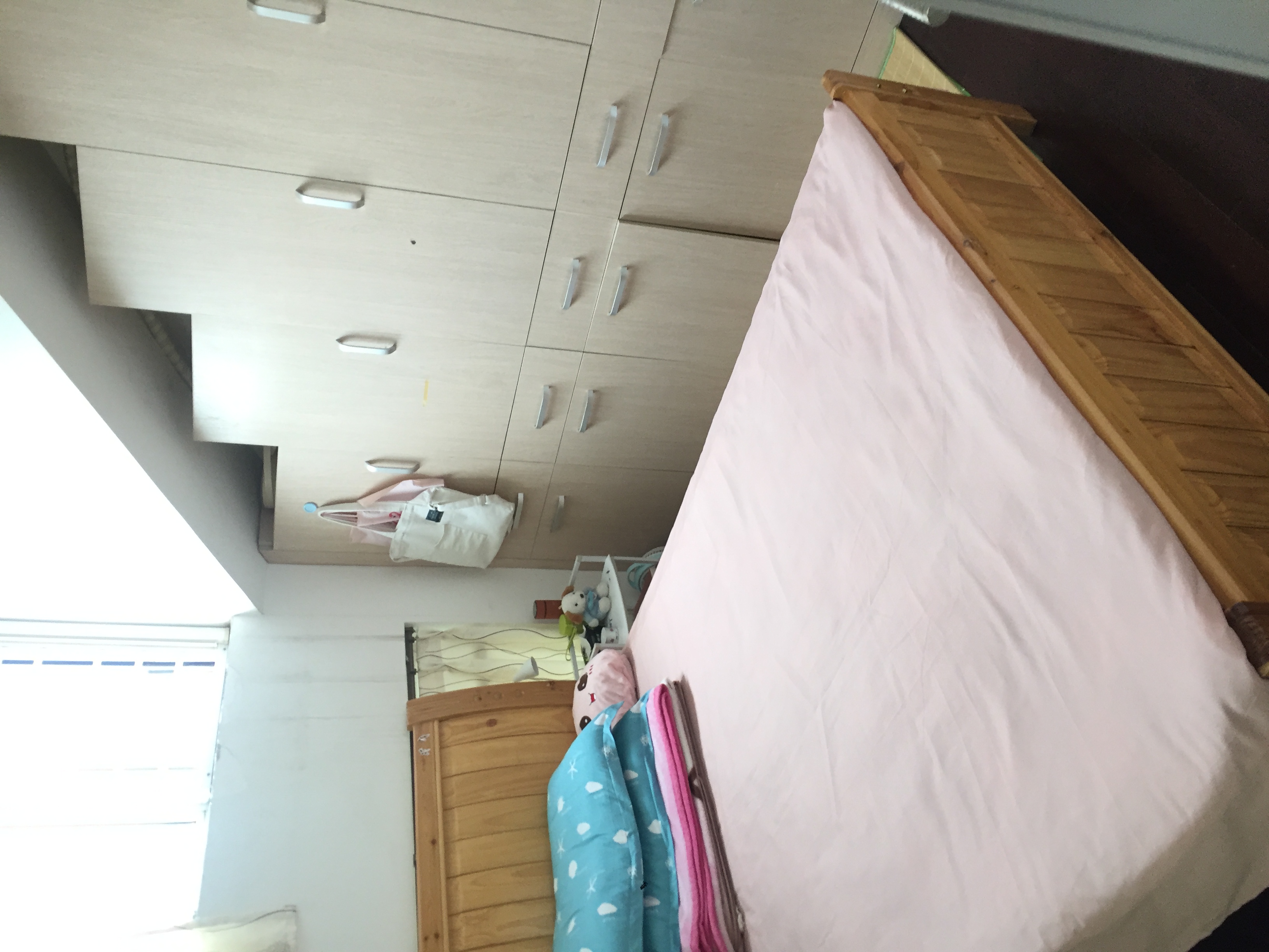 万达星城地铁电梯女生合租一年月800