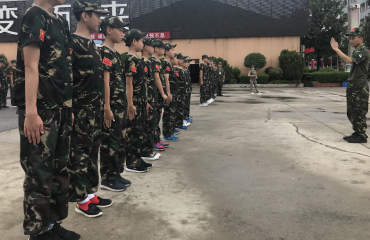 2019南昌青少年军事训练营在哪里报名_4