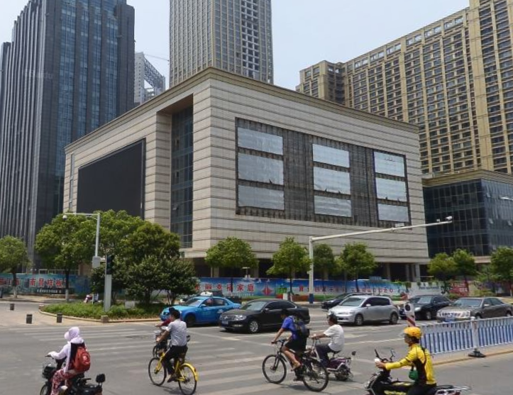 红谷滩正中心,独栋6000平店面出租,可分租