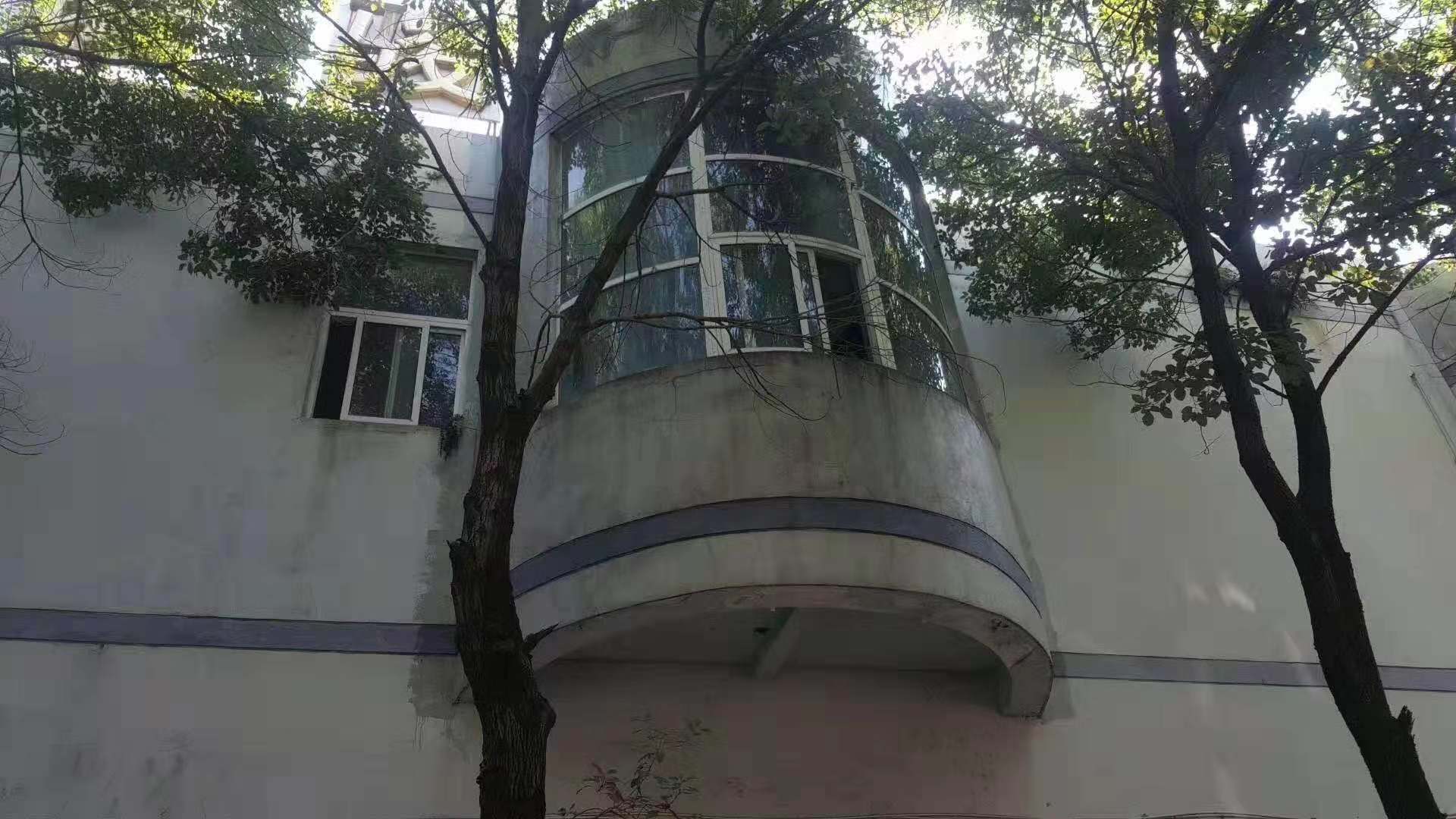 比倉庫還便宜的辦公場地出租(湖坊工業園)