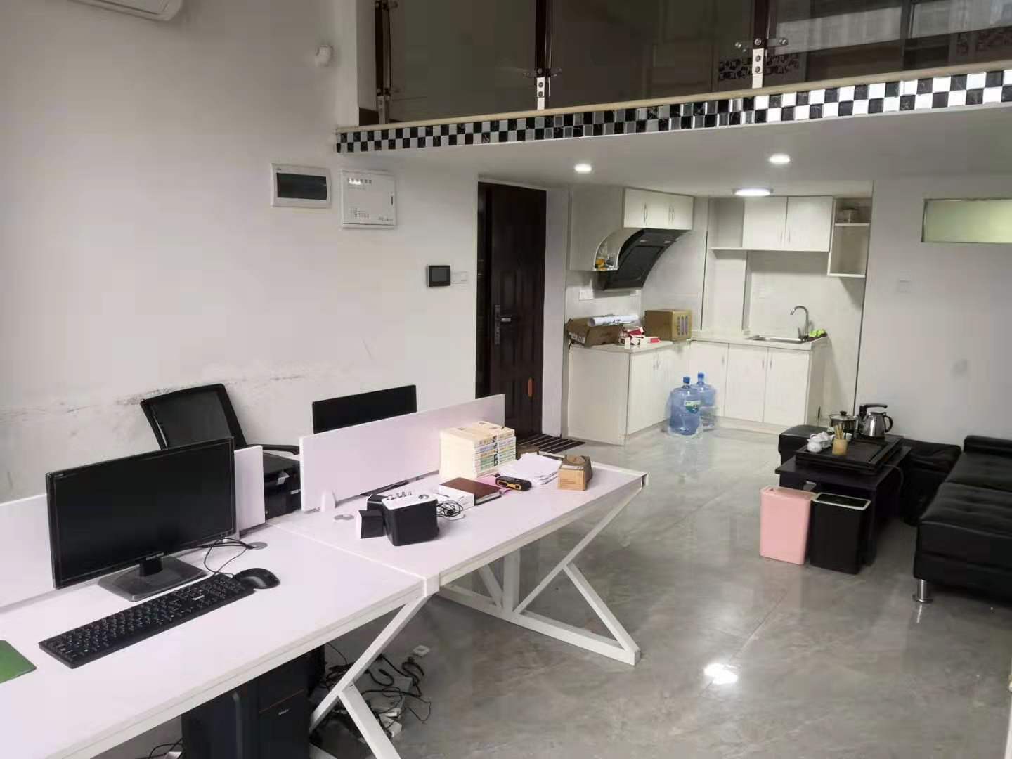 联泰七号广场 精装带办公家具 朝向南 随时看房