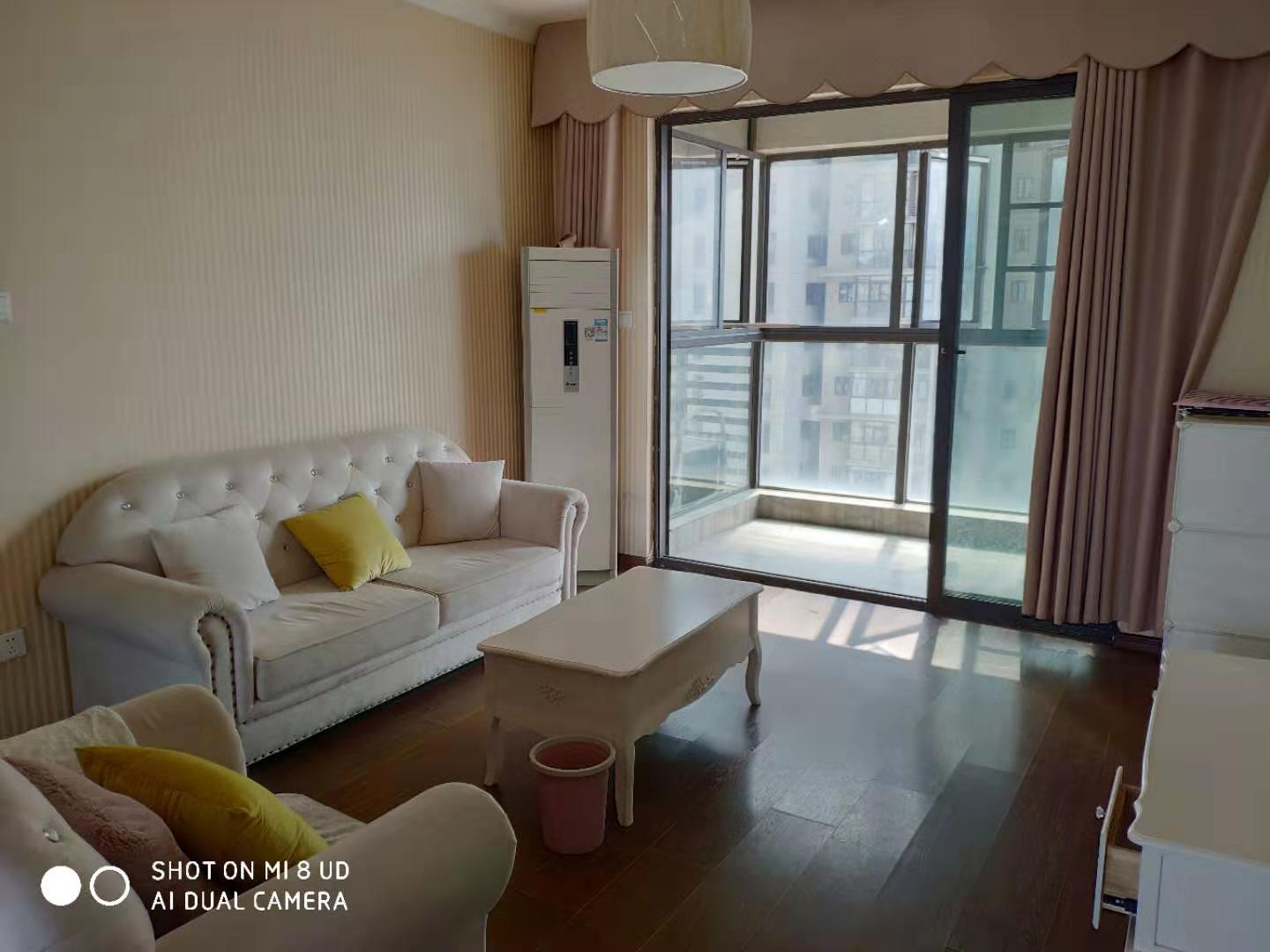 莱蒙都会精装全带三房 南北通透 淡雅温馨