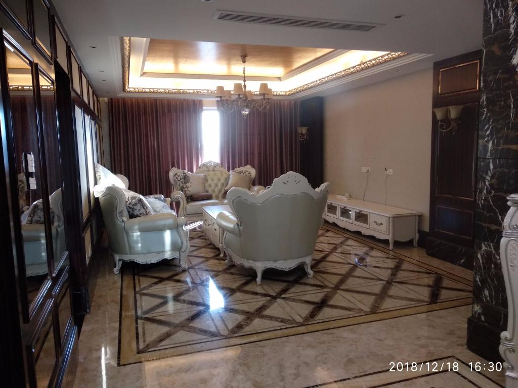 海珀兰庭193平豪宅家具全带 价格美丽 档次非凡