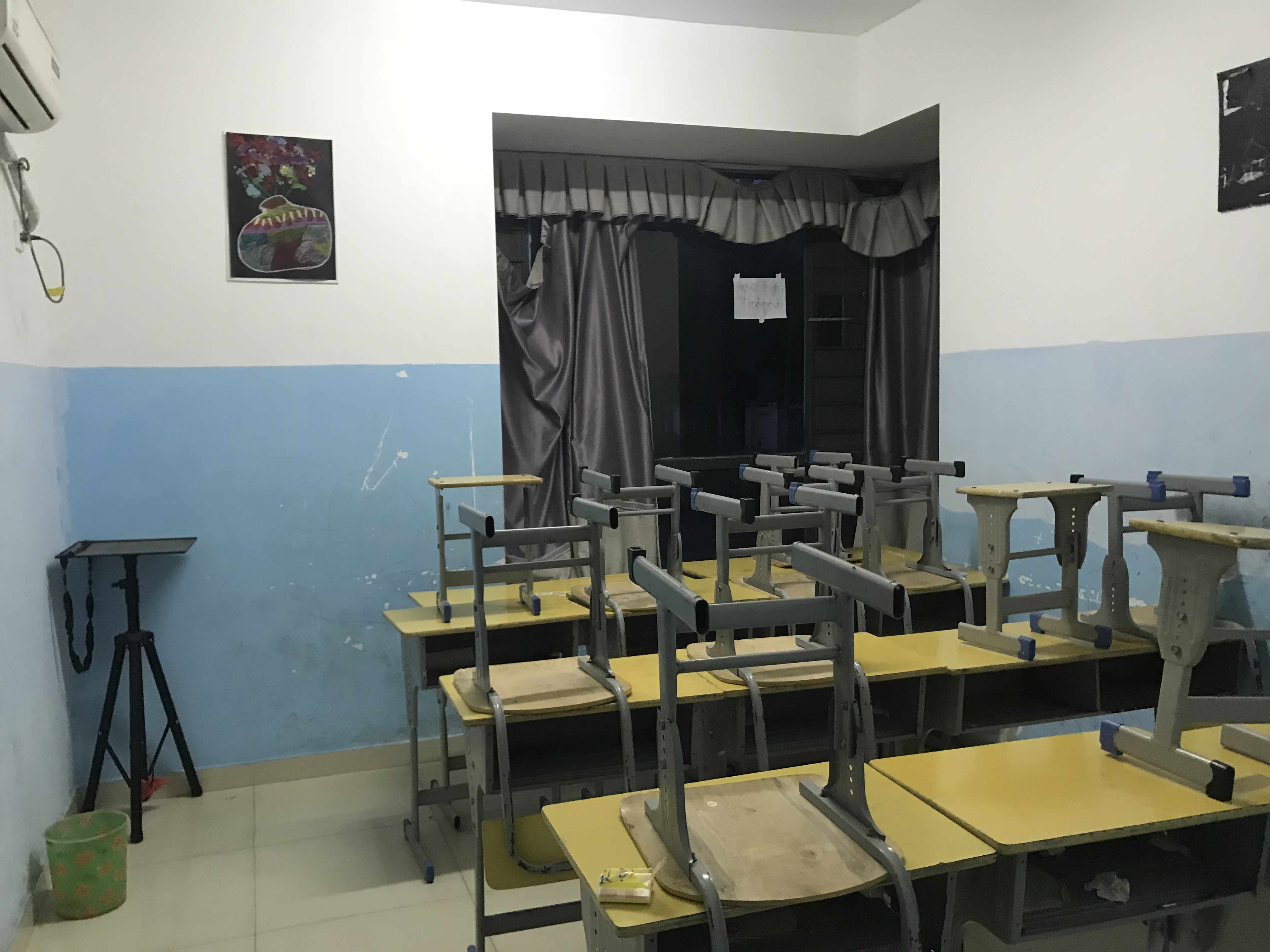 高新七路南昌外国语学校旁
