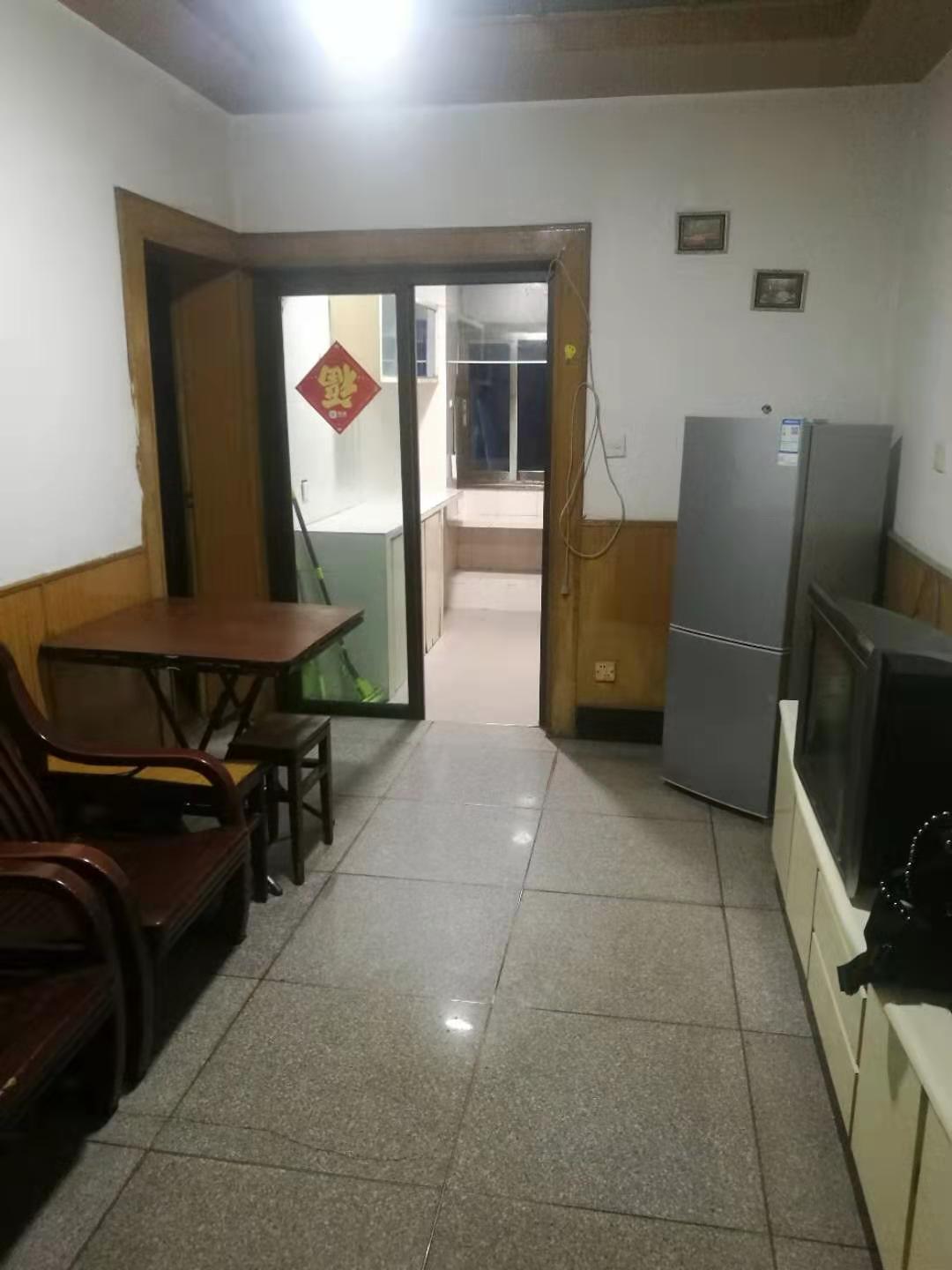 马家巷全带一室一厅950元/月 干净清爽
