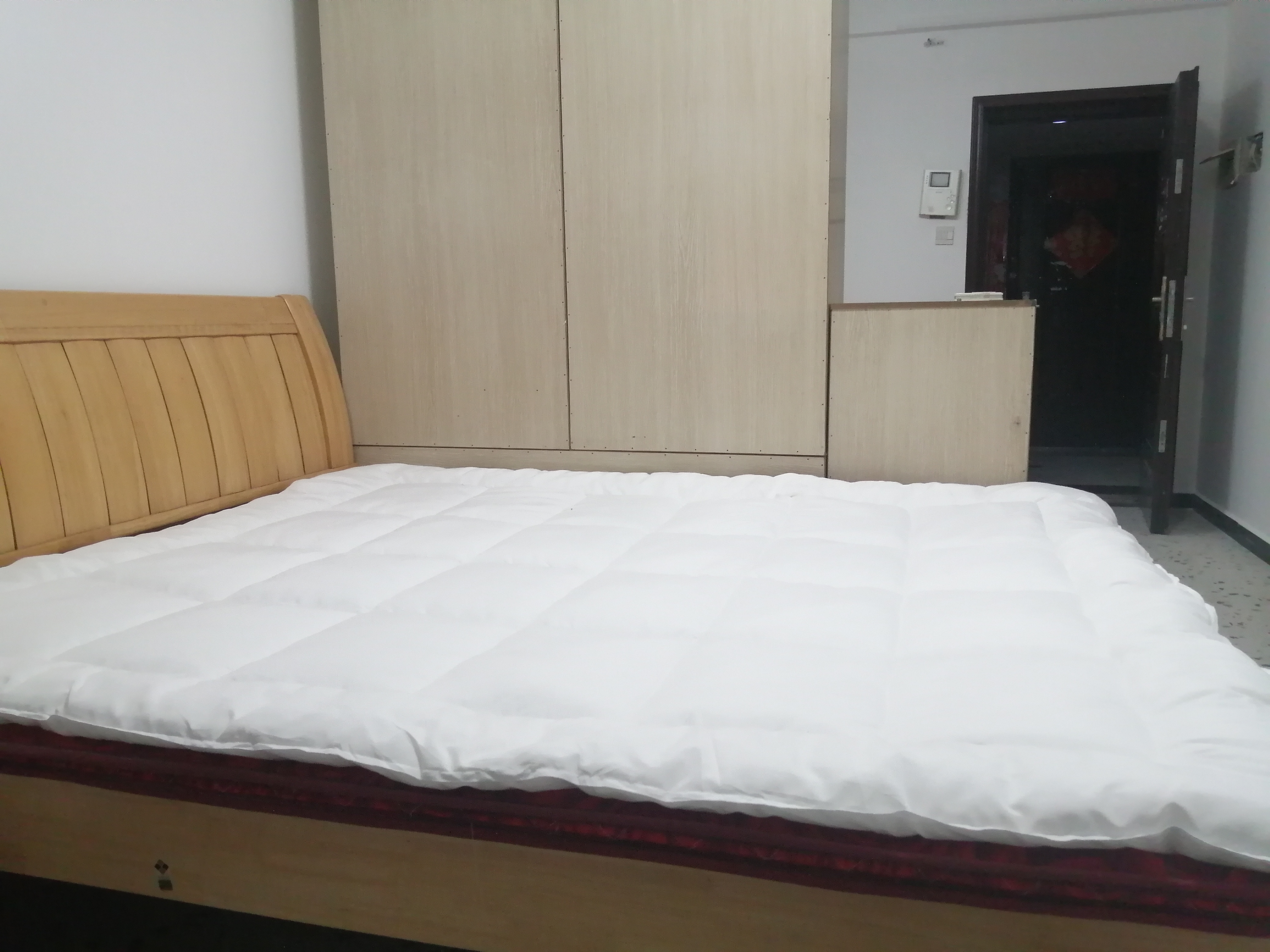 雅苑地铁站高层电梯公寓,