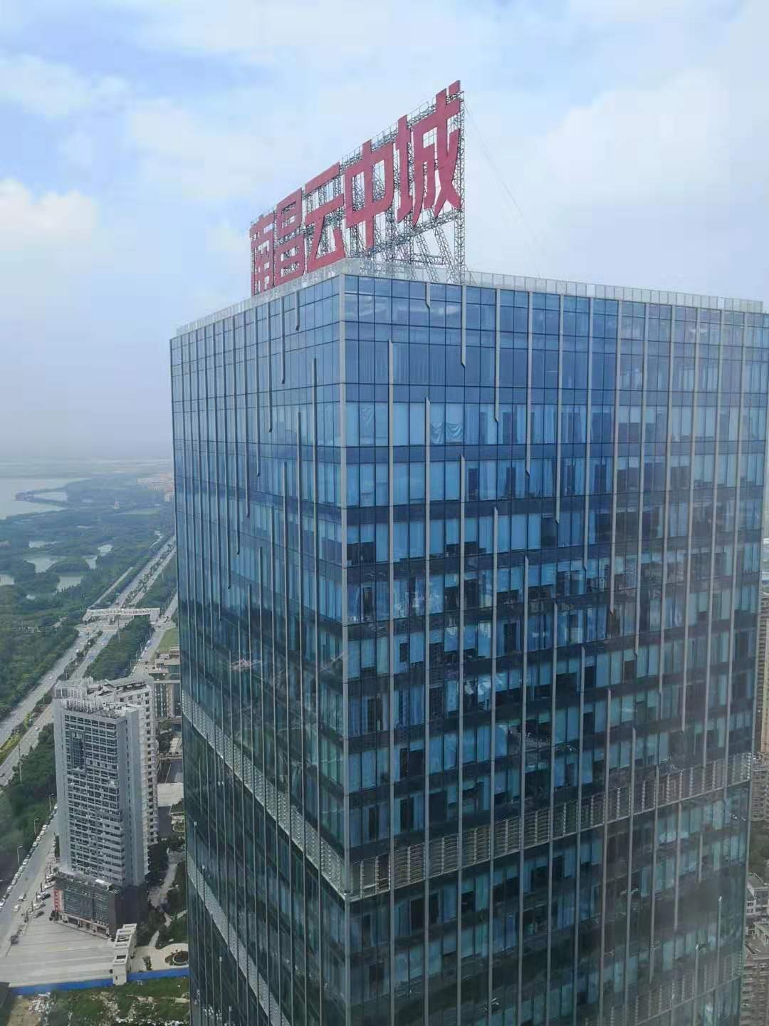 云中城3万平地下室仓库出租,随意分割