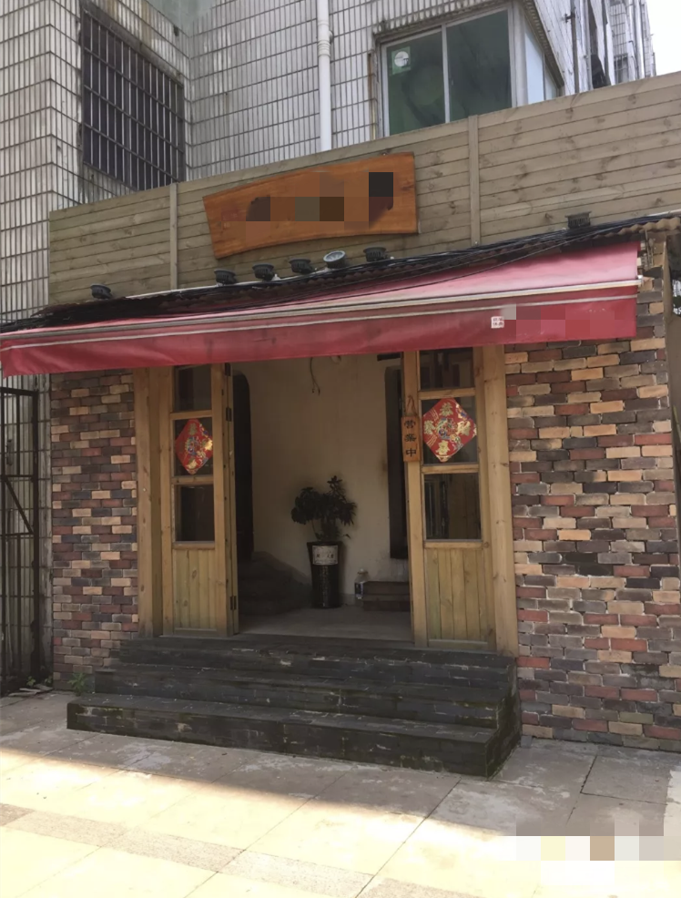 高新区火炬广场沿街旺铺出租(房东直租 空店)