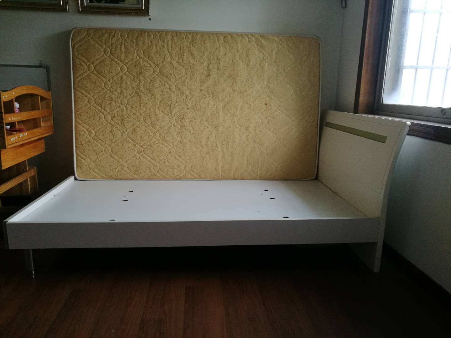 1.2米实木床及棕榈床垫出售_1