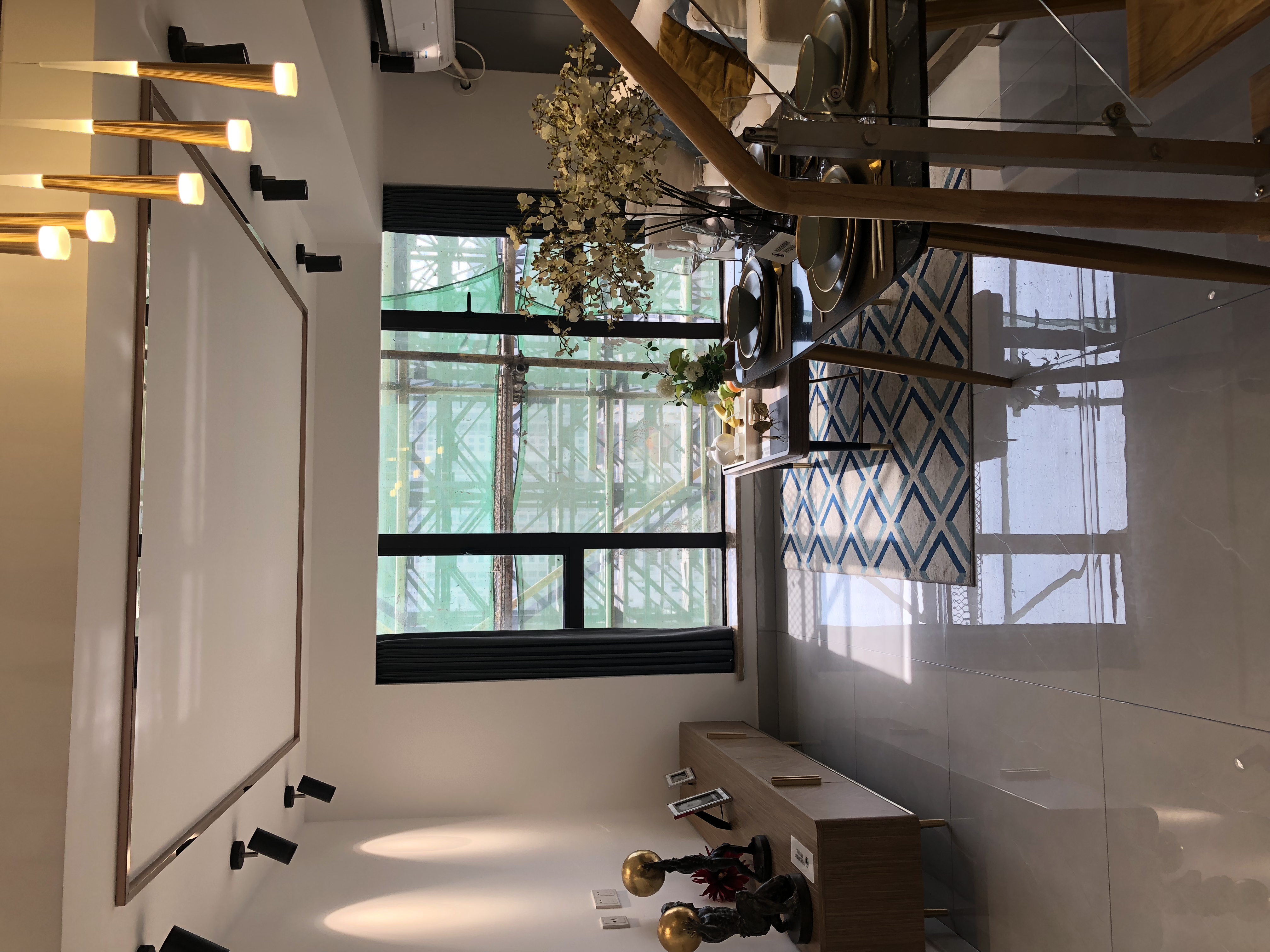 双地铁口 可做两房loft公寓 可落户读书