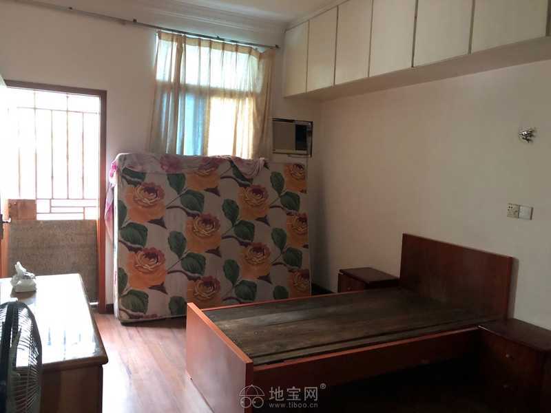 三经路中心地段2楼出租读八一中学