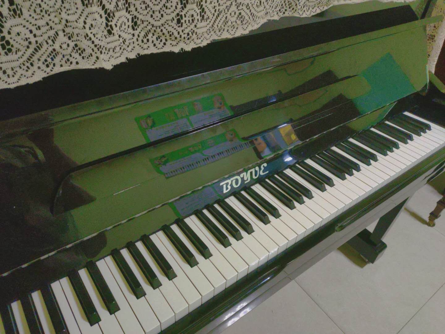 全新钢琴处理价低至5000一台 速来抢购_2