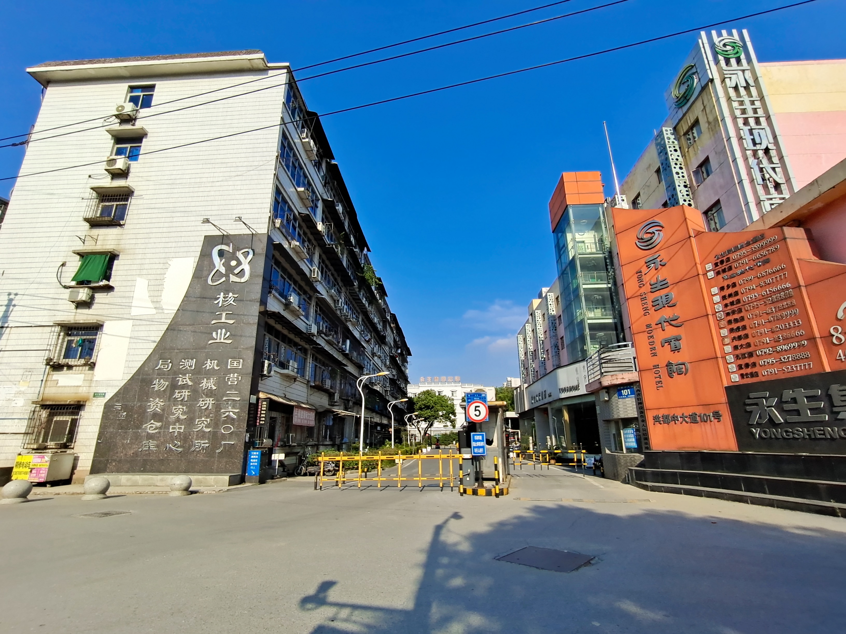 50-3000平不等厂房 停车卸货方便 出门