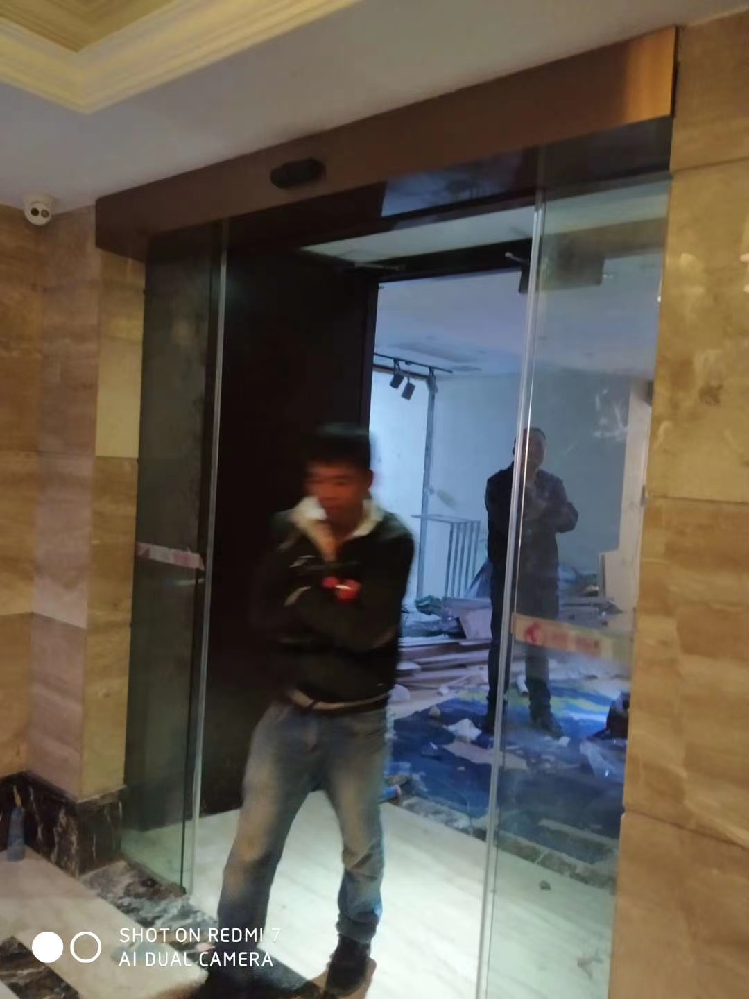 南昌办公室玻璃门维修_4