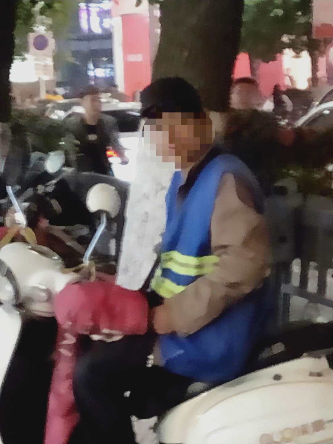 点击放大
