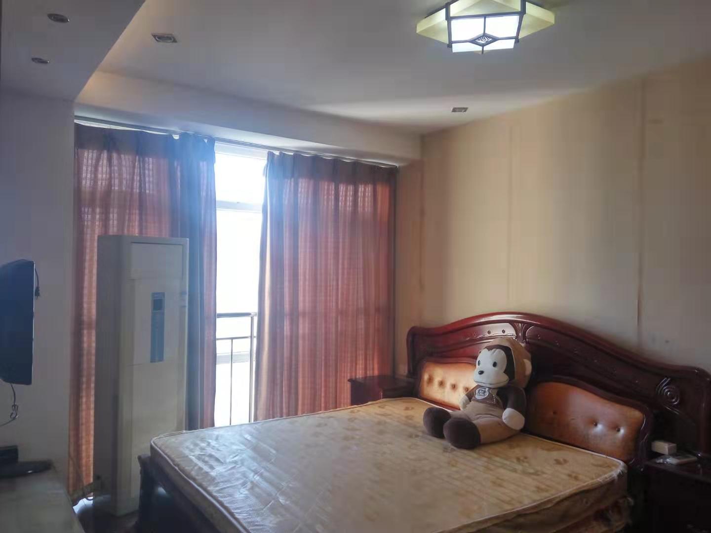 特实惠 玉河明珠公寓 1300元