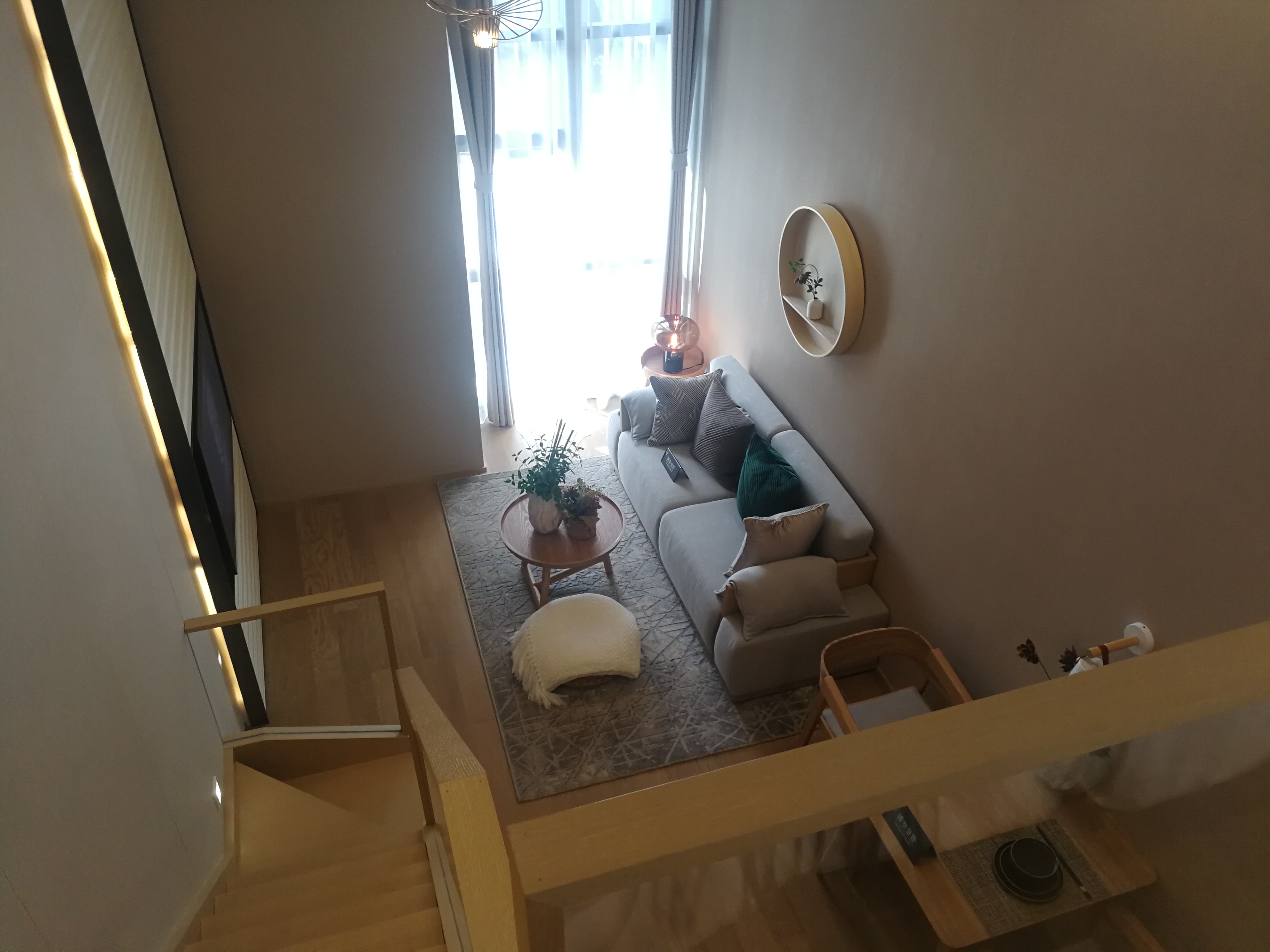 绿滋肴庙街LOFT公寓