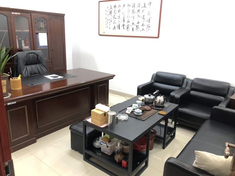 万达旁边旺铺出租,适合接待办公 茶楼会所停车方便