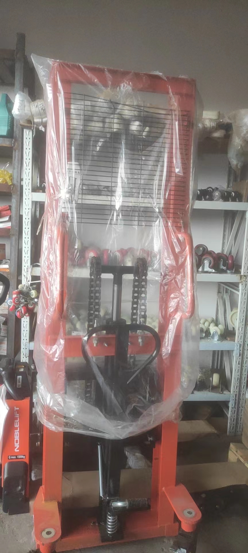 专业修理液压系统电梯液压车低价_5