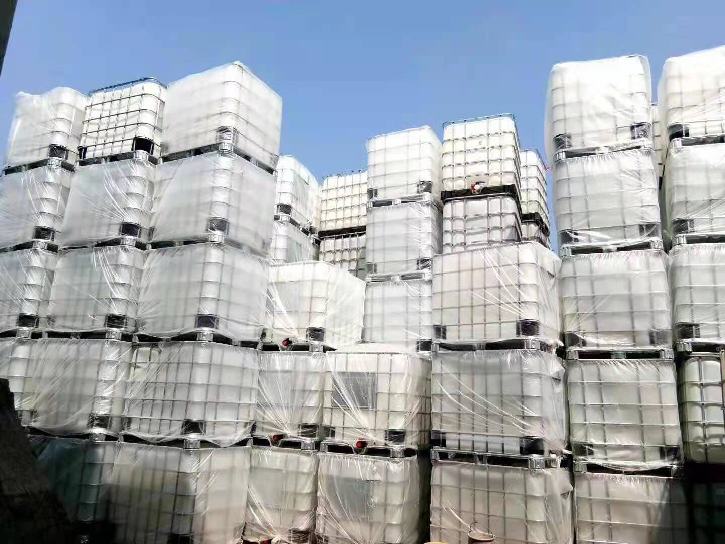 出售二手吨桶1000L方形塑料桶带铁框桶_1