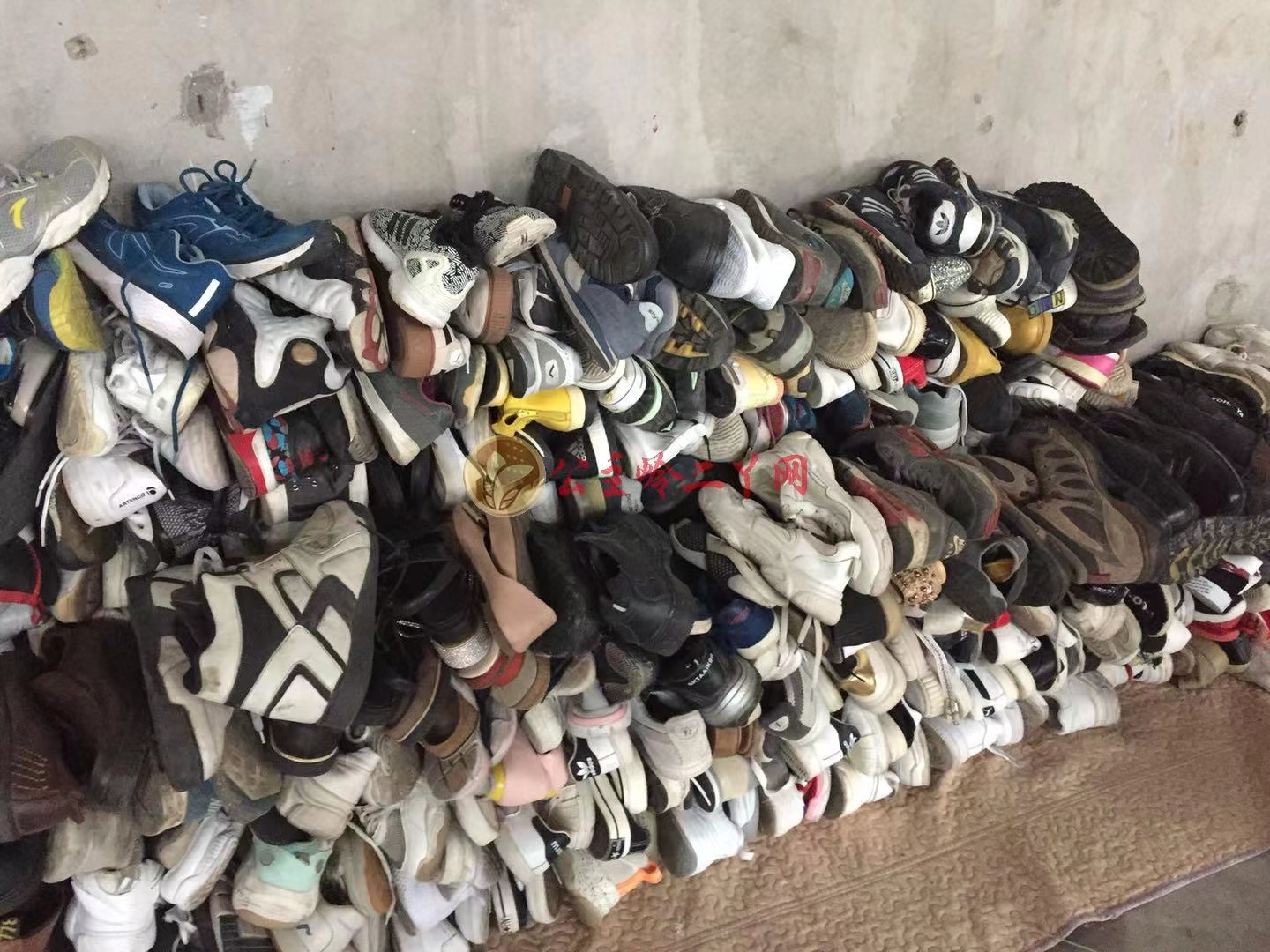 南昌上门回收旧衣服，包，棉被，鞋子_5