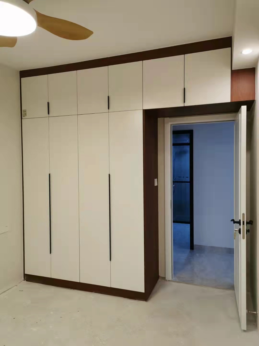 橱柜衣柜厂全屋定制兔宝宝衣柜650元/平_4