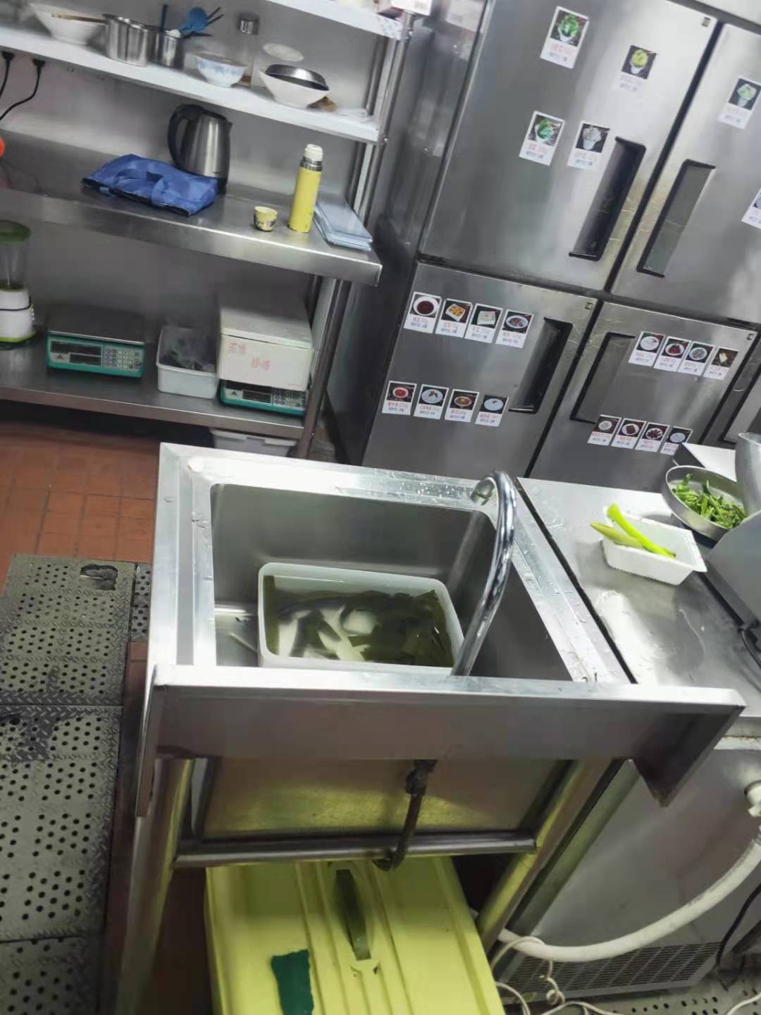 火锅店整体设备回收餐饮厨具厨房用品回收_13