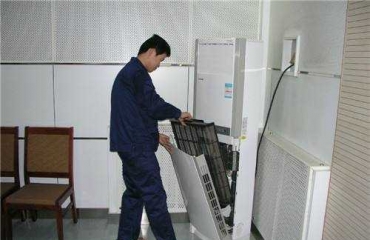 青云谱区低价拆装空调 维修空调 加氟清洗回收_1
