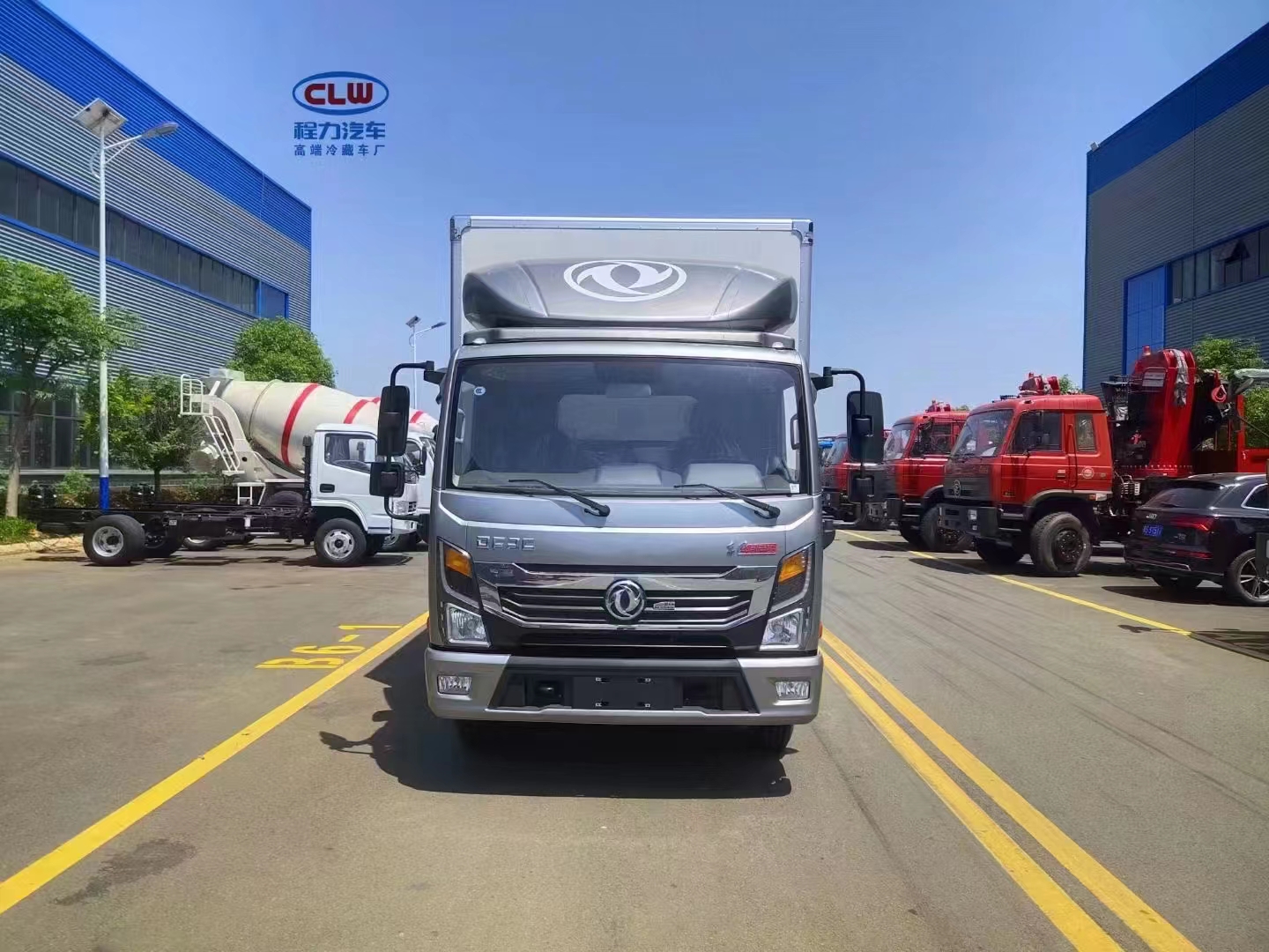 东风凯普特4米2冷藏车_2
