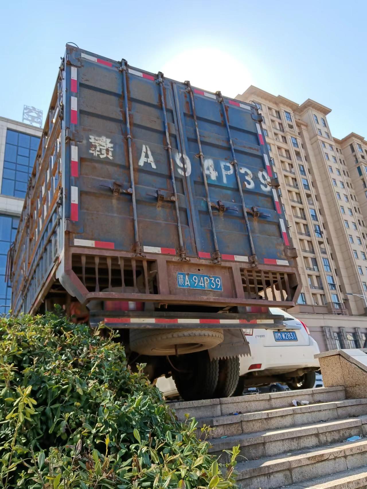 重汽豪沃轻型货车_2