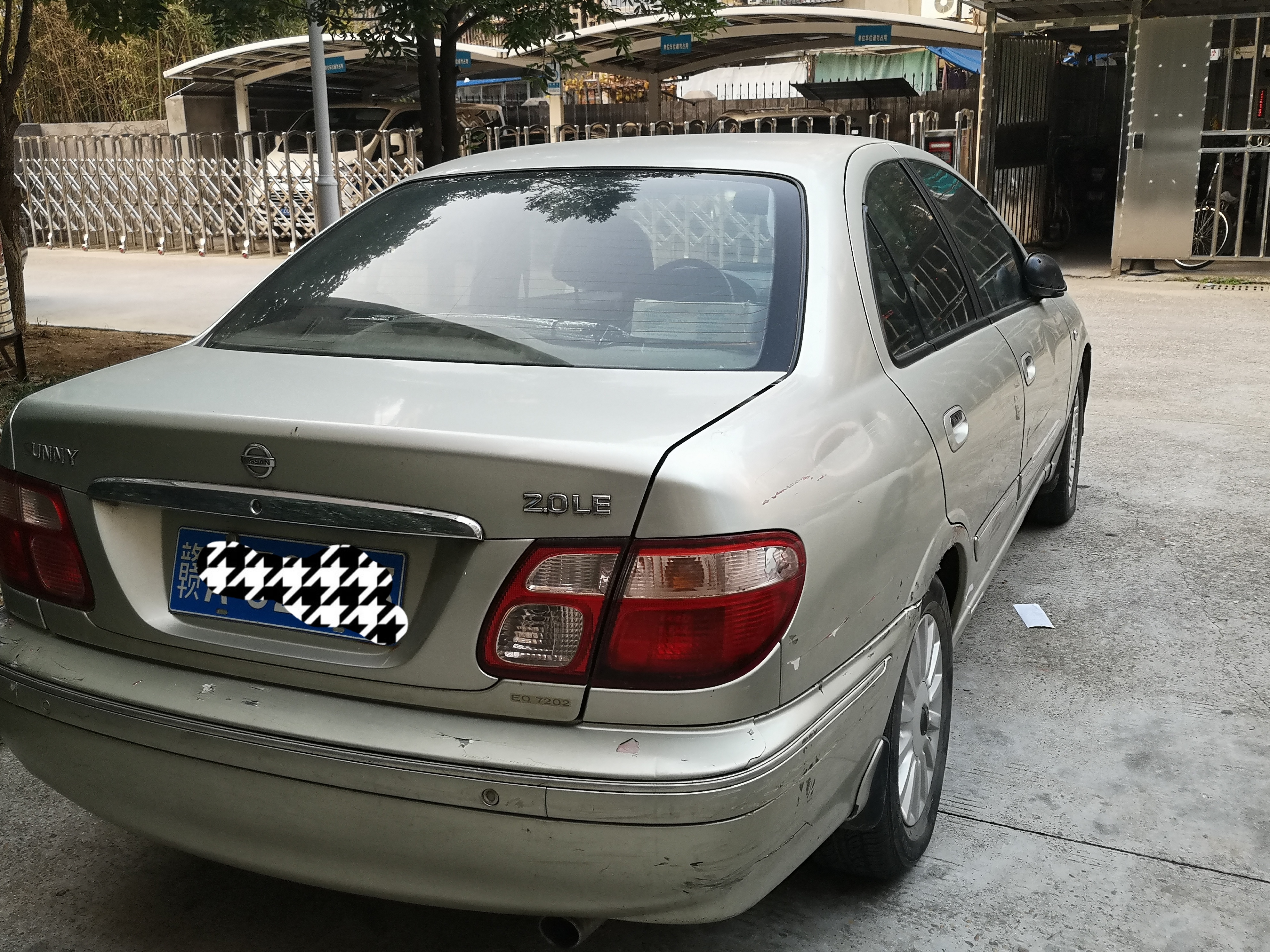 日产 蓝鸟 2004款 智尊 2.0L 手动舒适_2