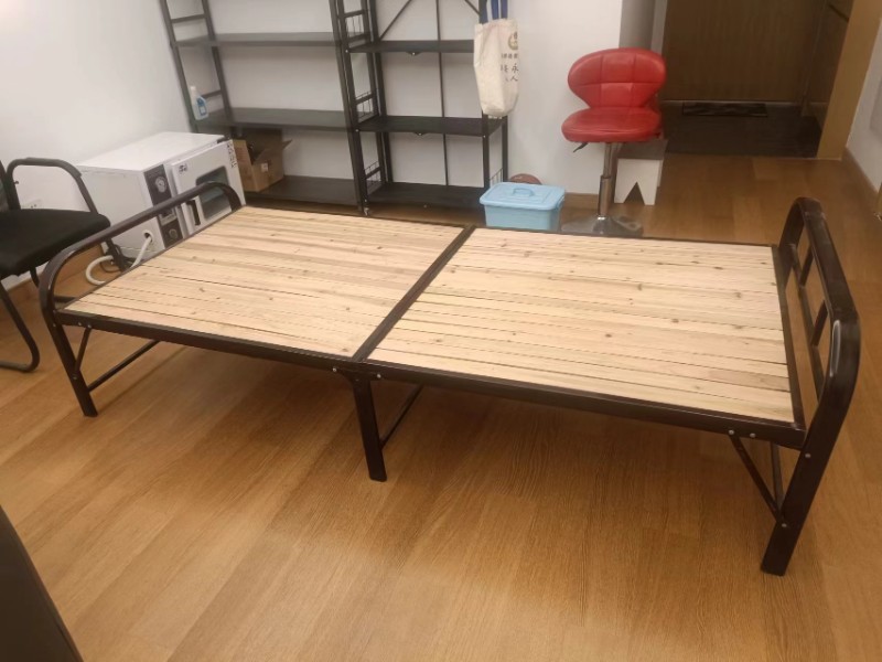 出售二手单人实木折叠床0.9米宽，2米长_1