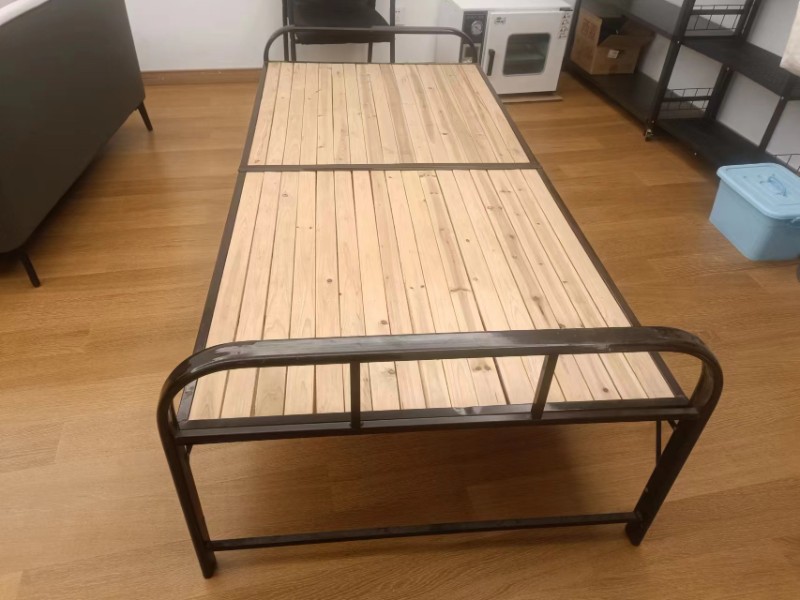 出售二手单人实木折叠床0.9米宽，2米长_2