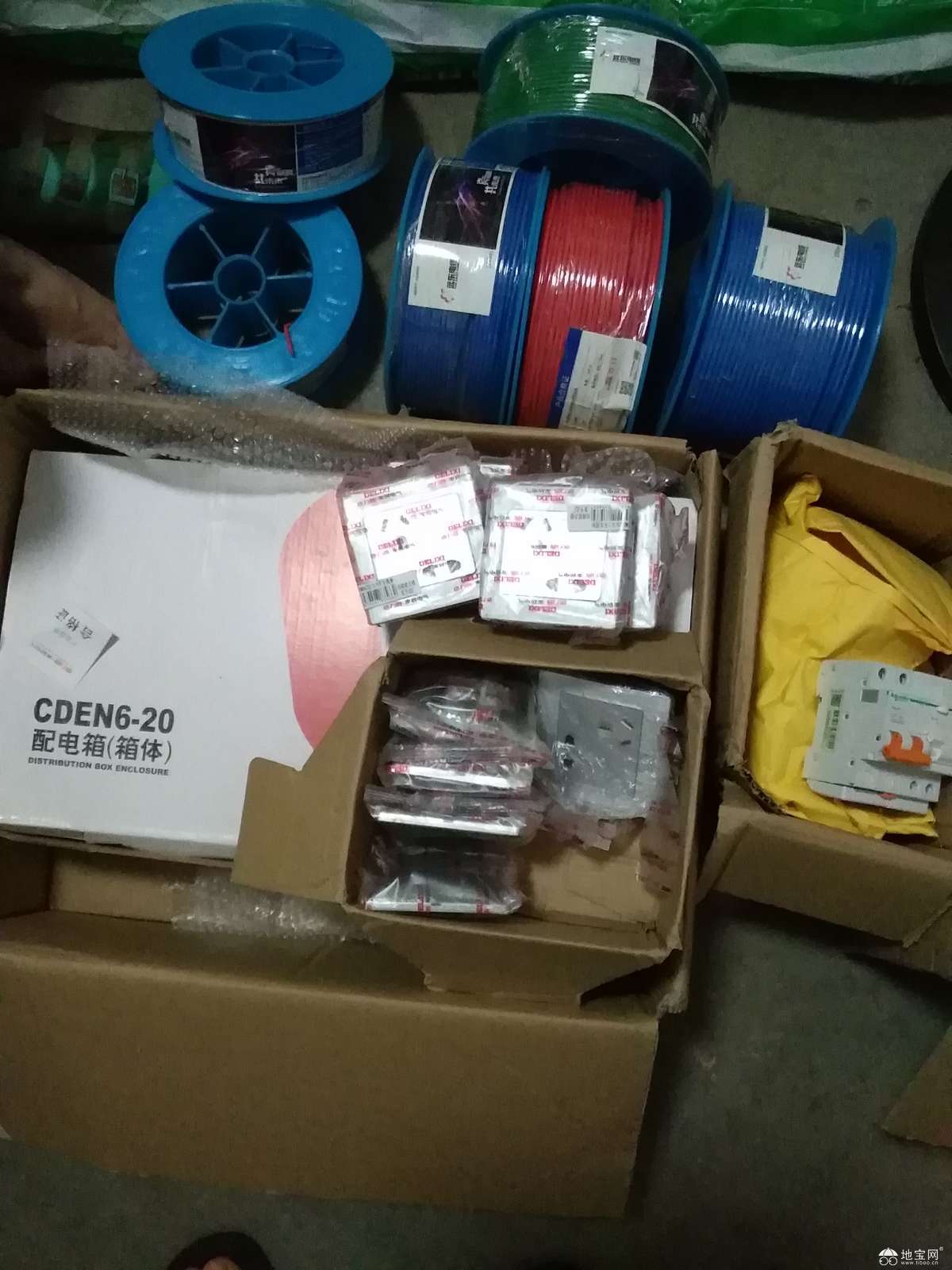 点击放大