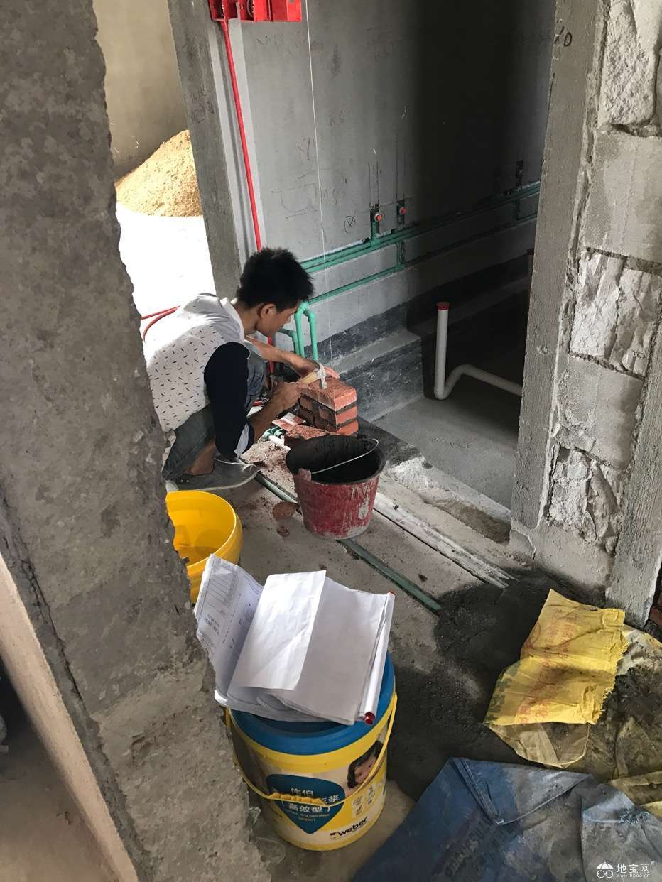 点击放大