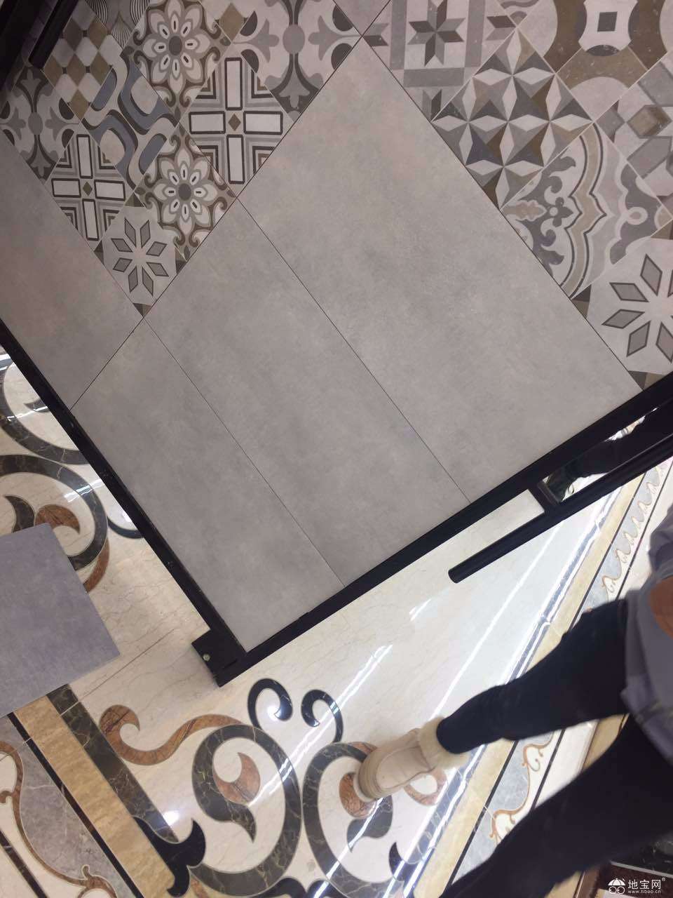点击放大
